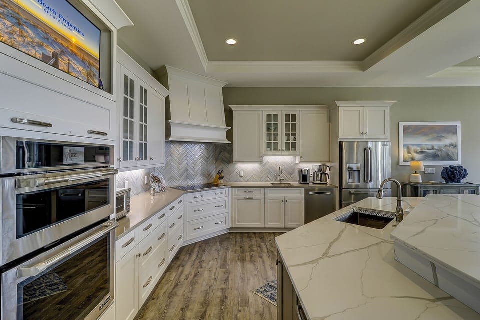 Gourmet kitchen with Jenn-Aire appliances