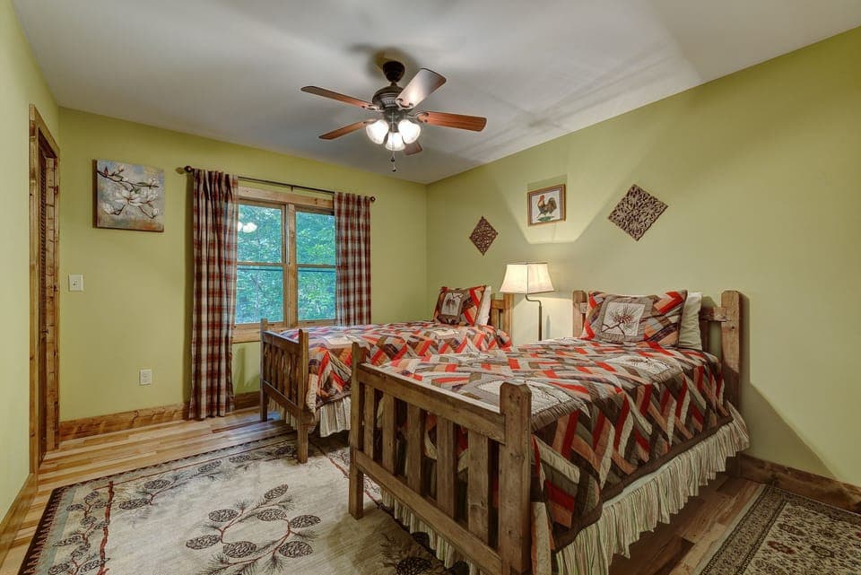 Guest bedroom 2