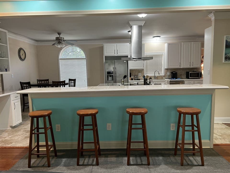 Bar top with bar stools 