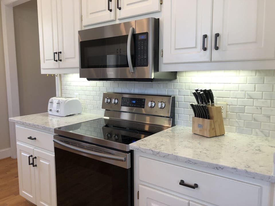 Kitchen has everything you need