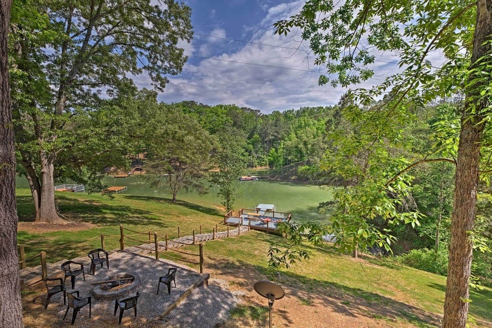Dandridge Vacation Rental | 2BR | 2BA | 2 Stories | 1,800 Sq Ft