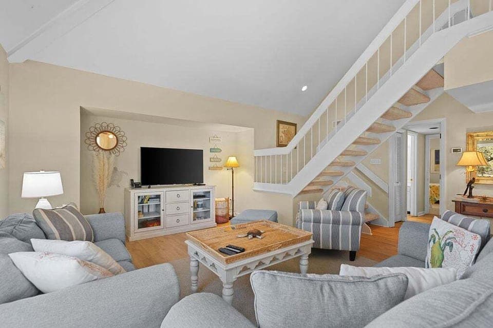 Welcome to 760 Spinnaker.  Spacious and cozy living space.