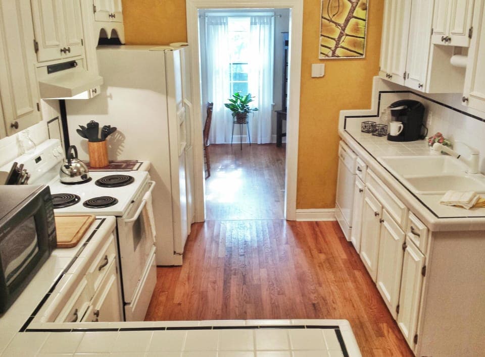 Kitchen includes everything you need to prepare a home cooked meal! 