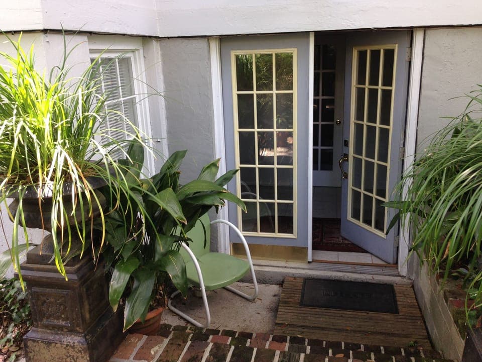 Entrance to "The Private Guest Quarters". 