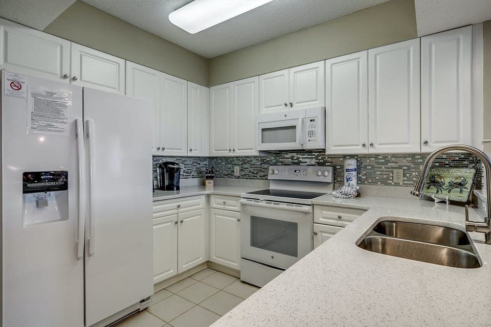 Stocked kitchen 
