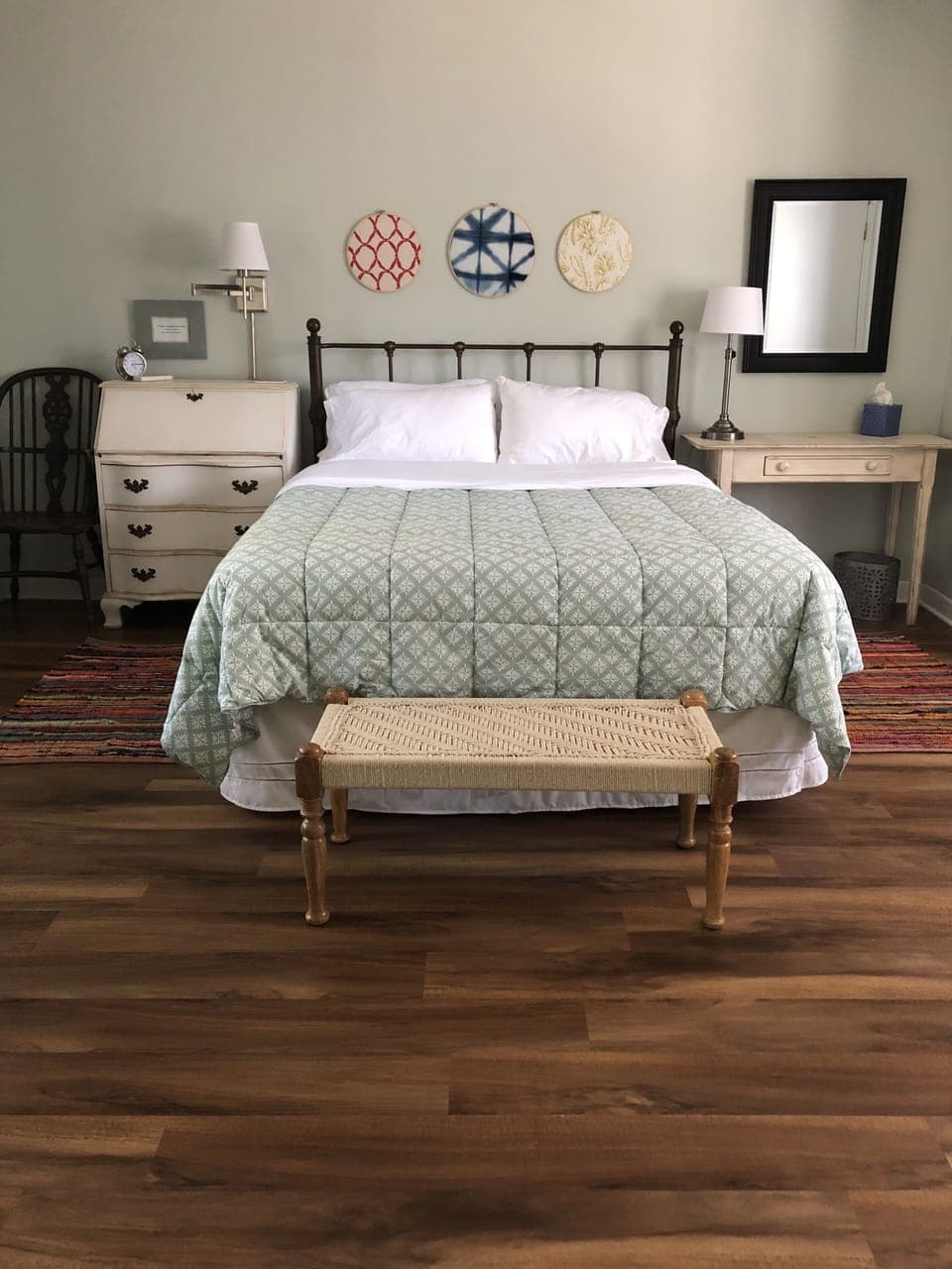 Two desks flank the bed in case you need to catch up on any work.