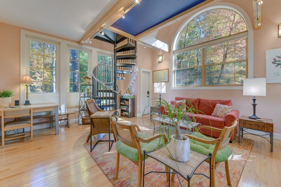 Hot Springs Vacation Rental | 1BR + Loft | 1.5BA | 800 Sq Ft | Stairs Required