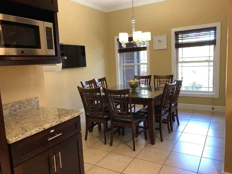 Breakfast Room