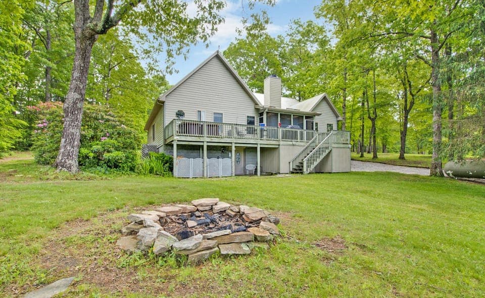 Trillium Cottage - Rear View