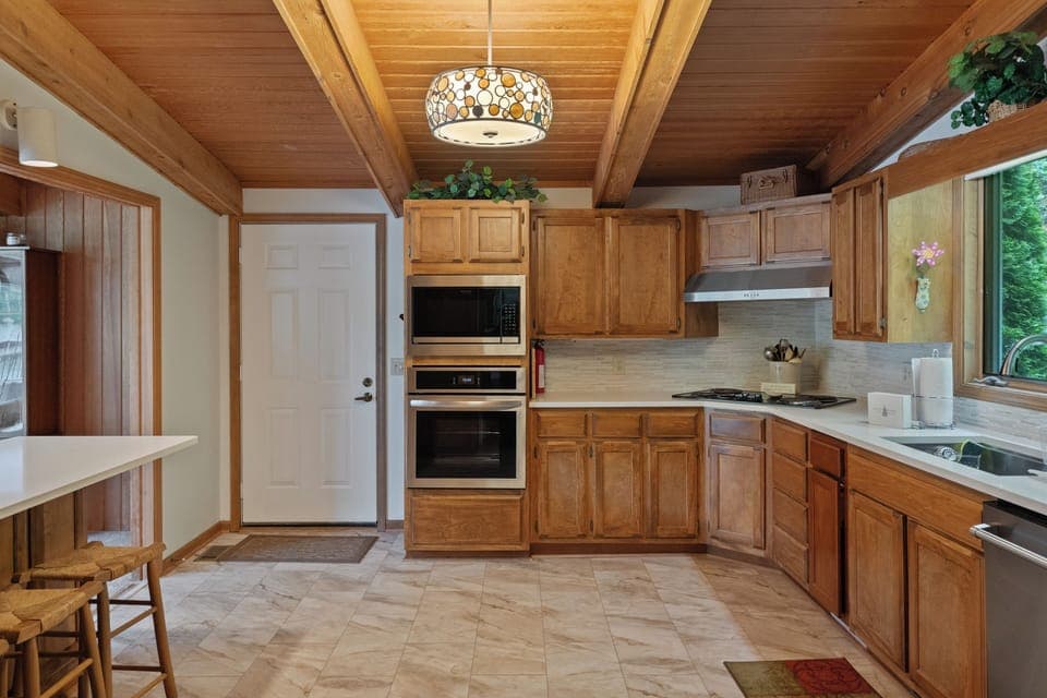 Kitchen, Main Level
