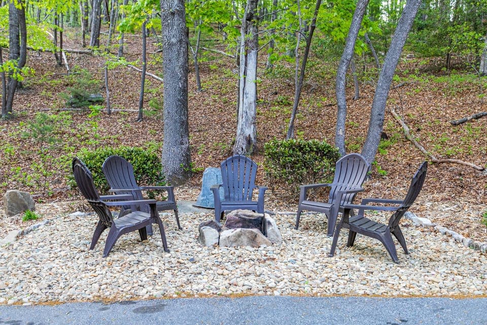 Outdoor fire pit. 