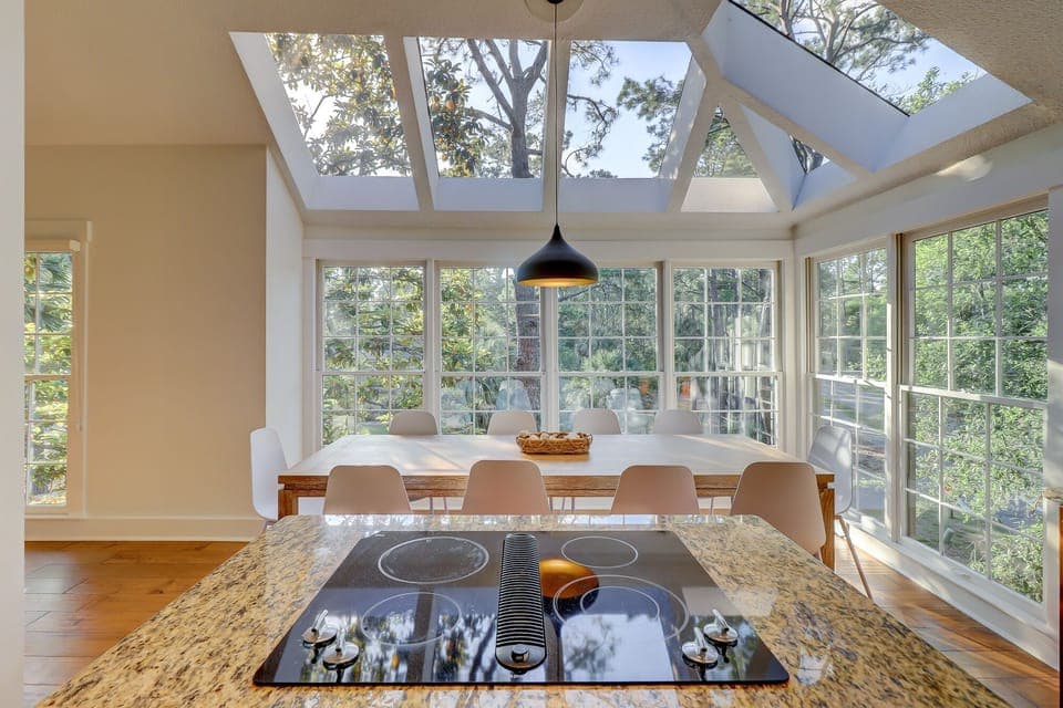 Kitchen/Dining Area