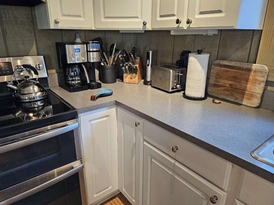 Kitchen area #2