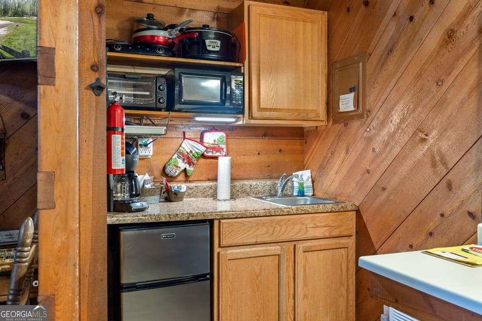 Kitchenette
