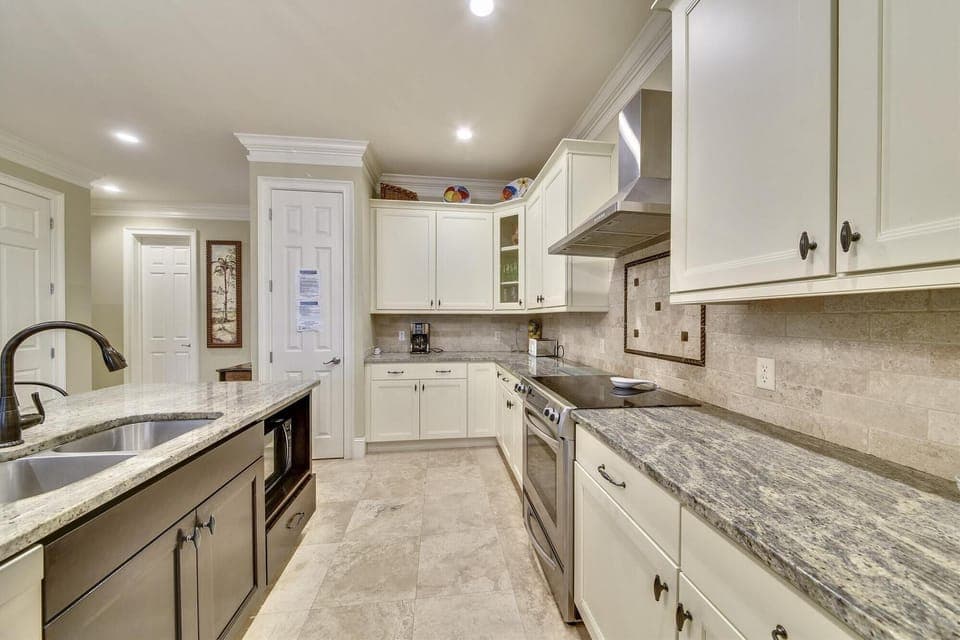 Main Level-Kitchen