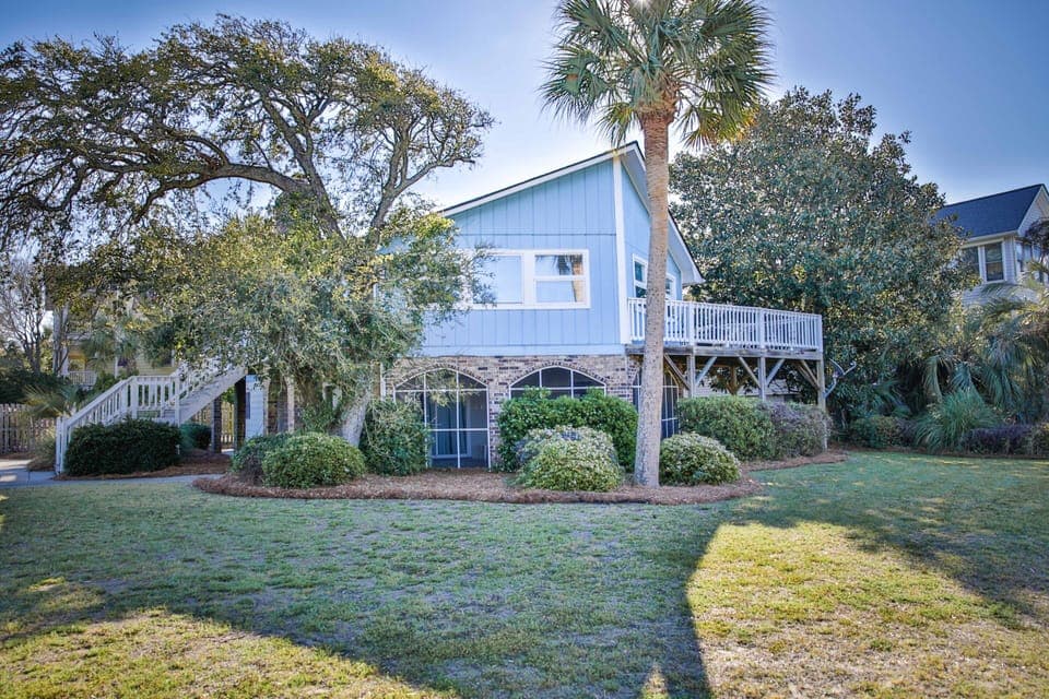 4400 Palm Blvd - This is the side view facing 44Th Ave.