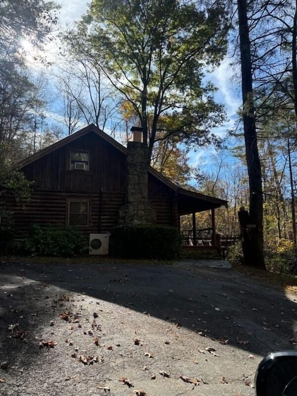 Welcome to Mystic Mountain Hideaway just 2.5 miles from downtown Helen!
