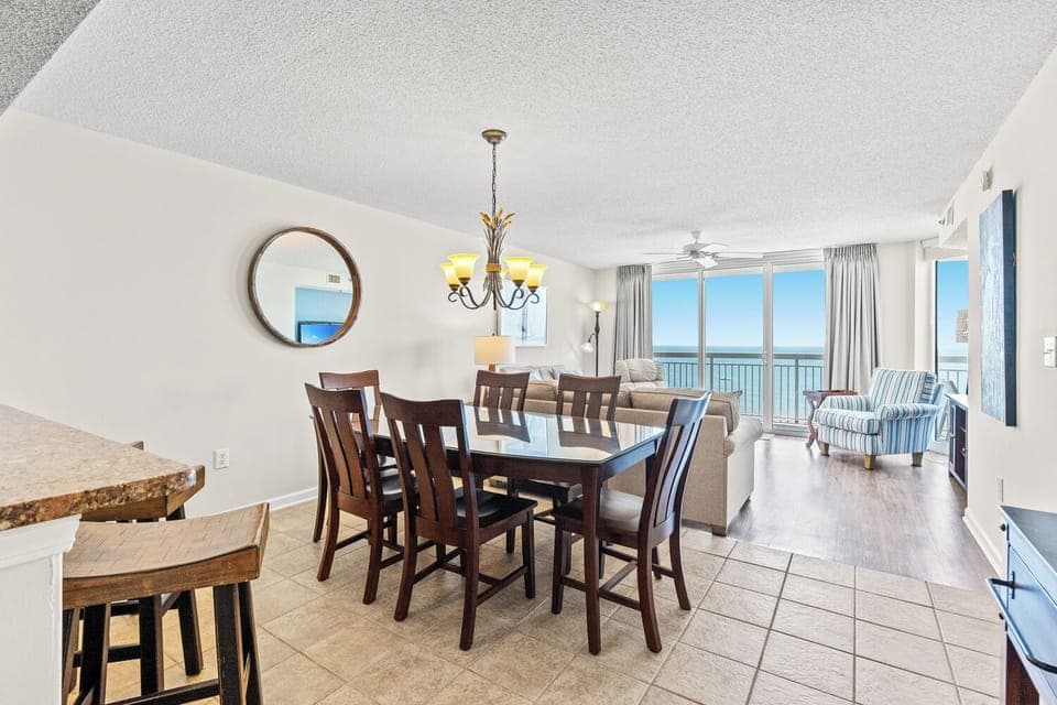 Ample dining space 
