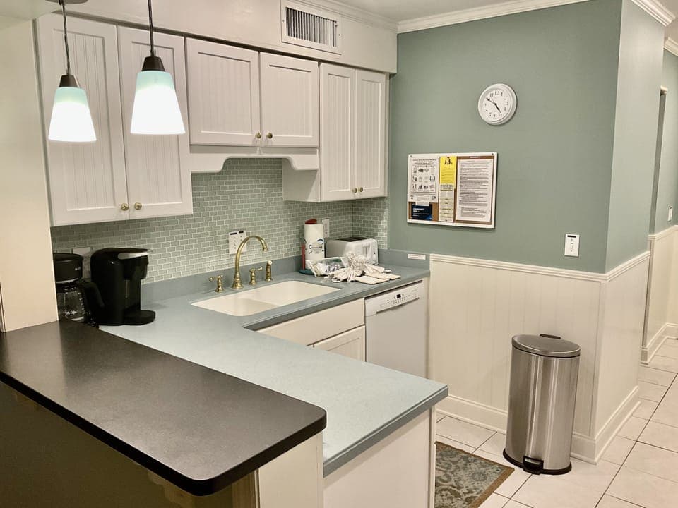 Discount all stays 7 nights+
All new Kitchen, everything 
provided 
