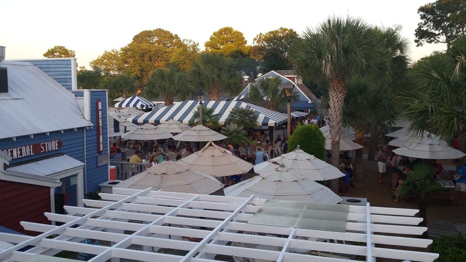 The restaurants and shops at South Beach Marina are just a short walk away!