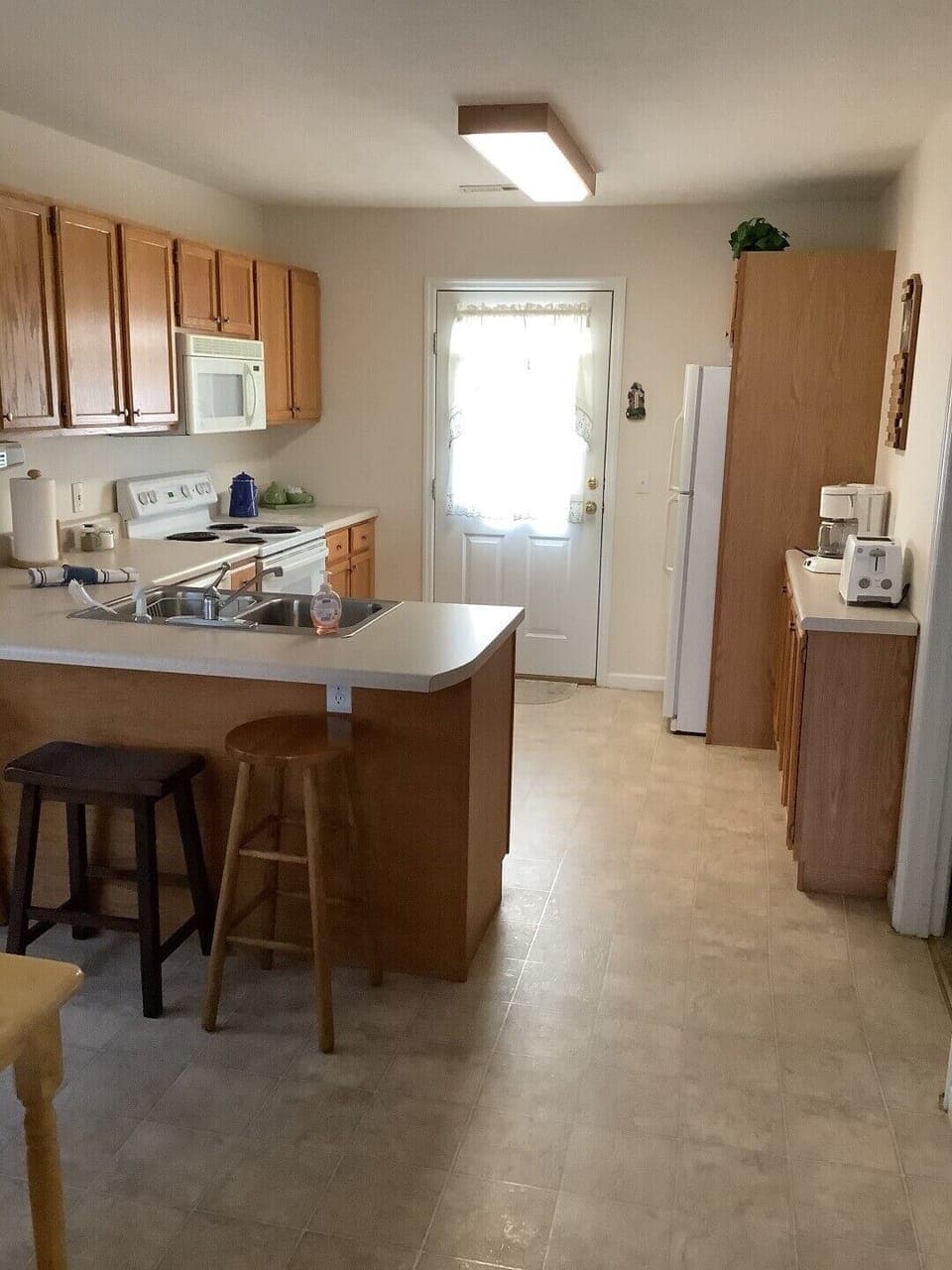 Kitchen area

kitchen





