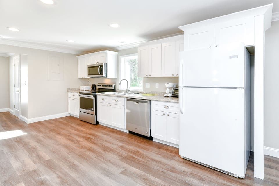 2nd floor kitchen, stainless steel appliances, new cabinets, dishwasher