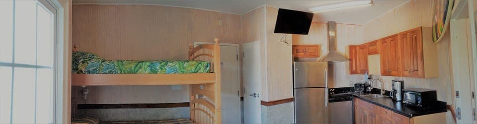 Baja Efficiency with one set single Bunks and Sleeper Sofa 4 People