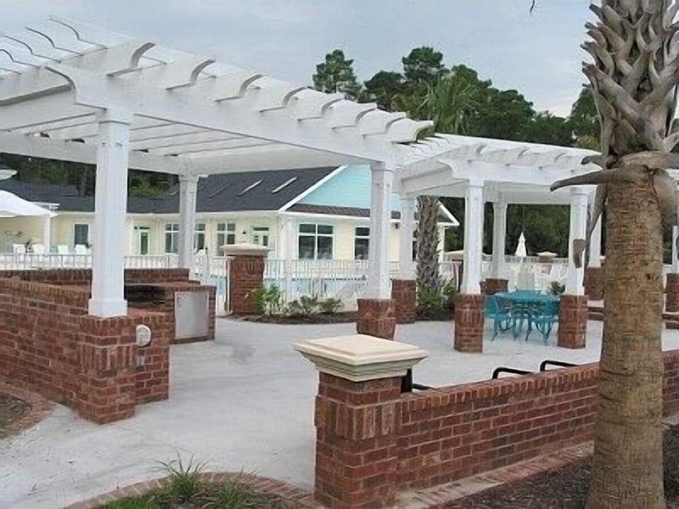 Outdoor Kitchen