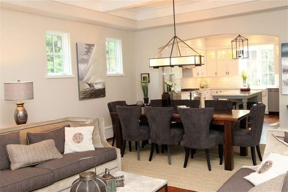 Spacious Dining