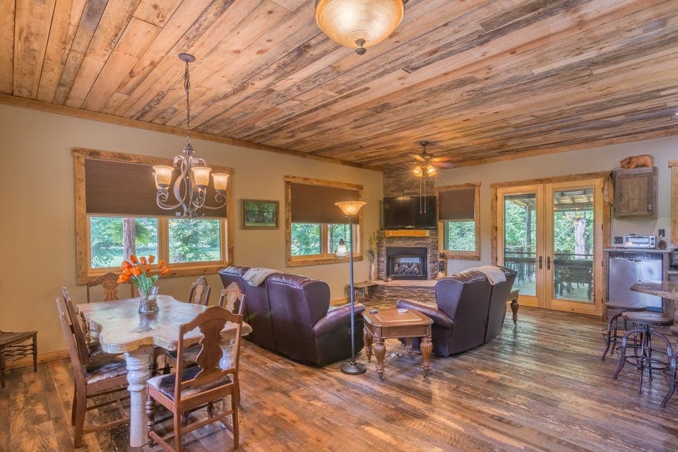 Living/Dining Room