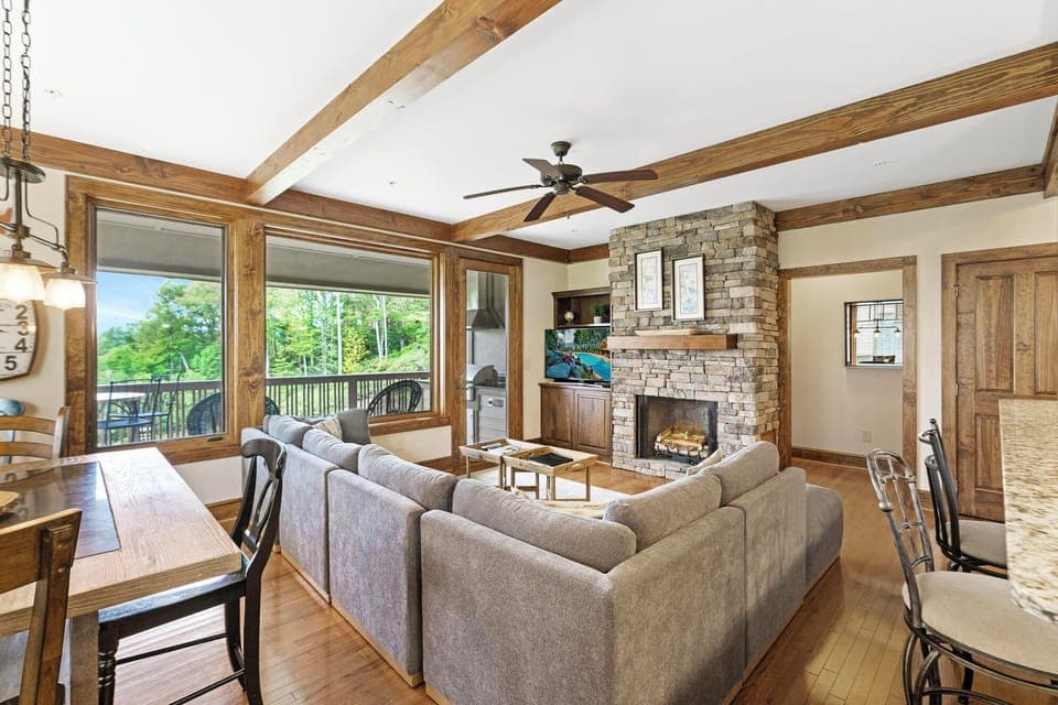 Living Room--- Cozy Fireplace, TV, Mountain View