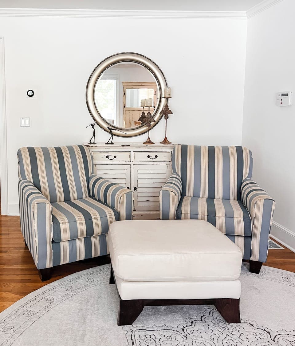 Quiet reading area in Master Bedroom!
