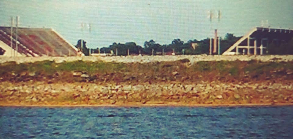 10 Minute by Boat from my Dock