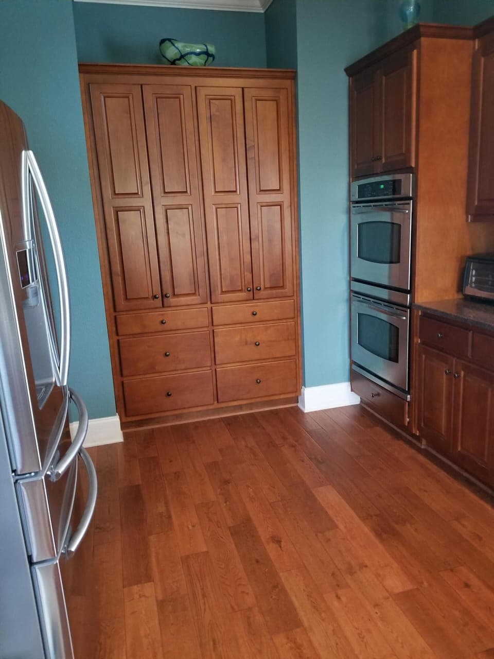 Kitchen with double oven