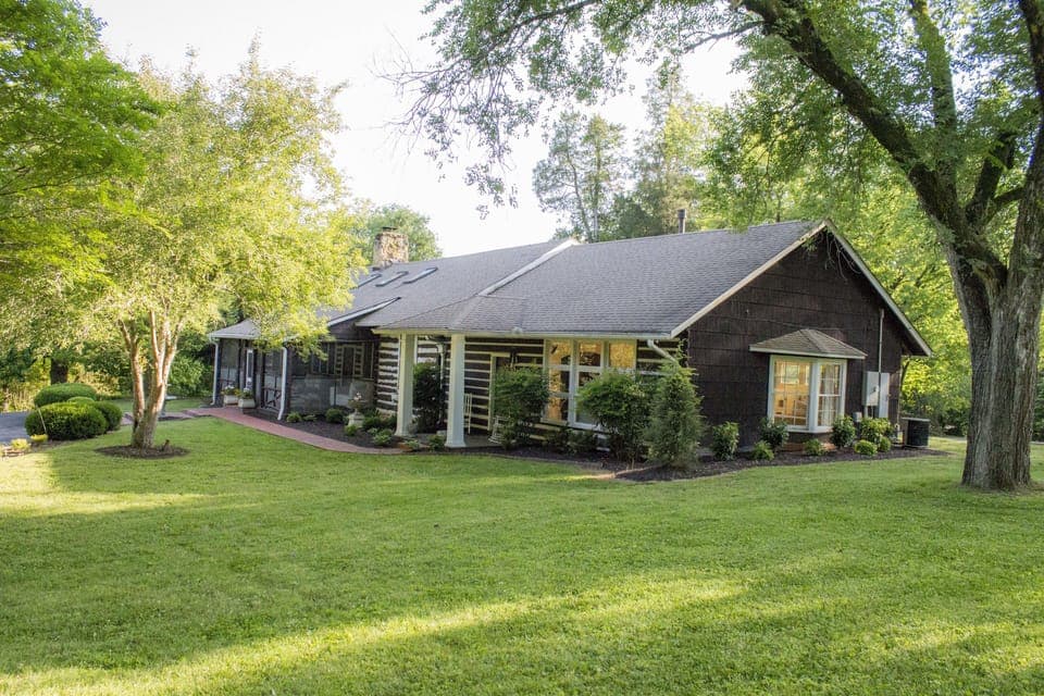 Birdsong Lodge