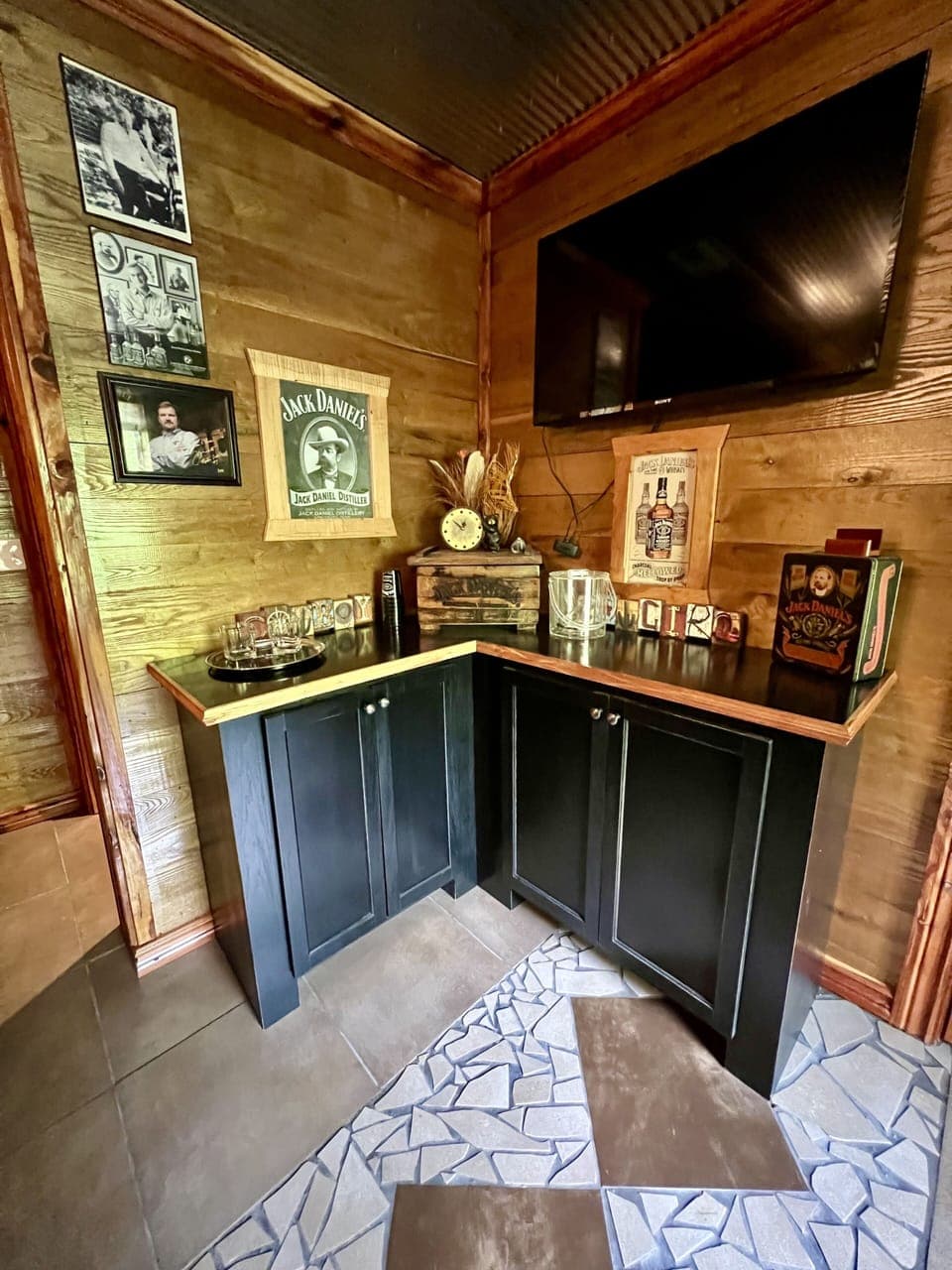 Built in bar 