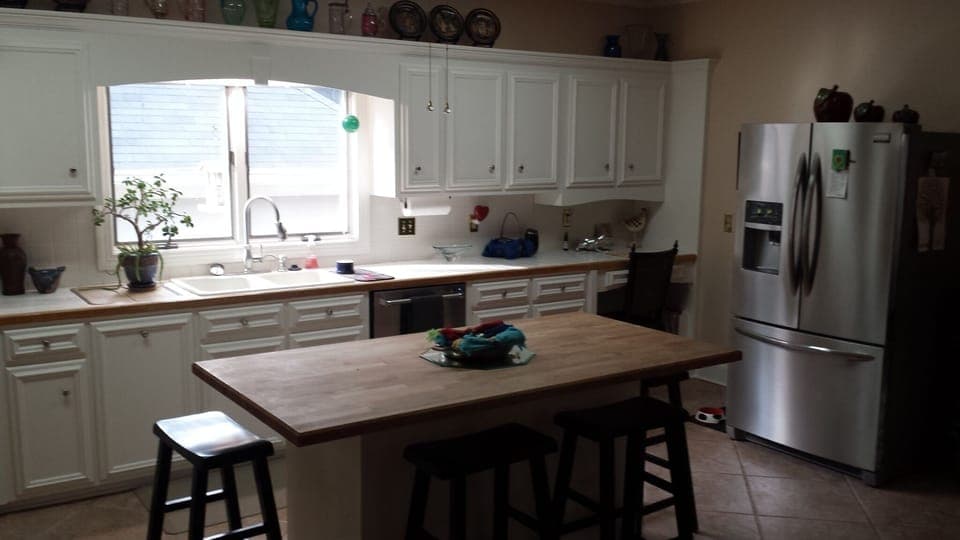 Kitchen Bar area