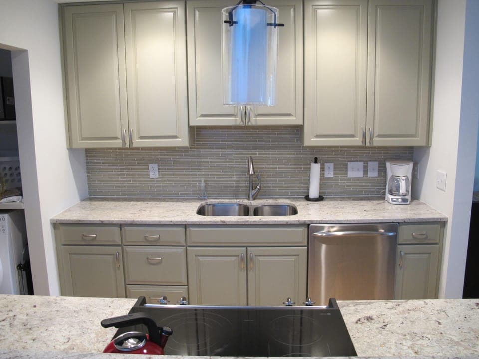 glass tile kitchen backsplash,  glass cooktop range