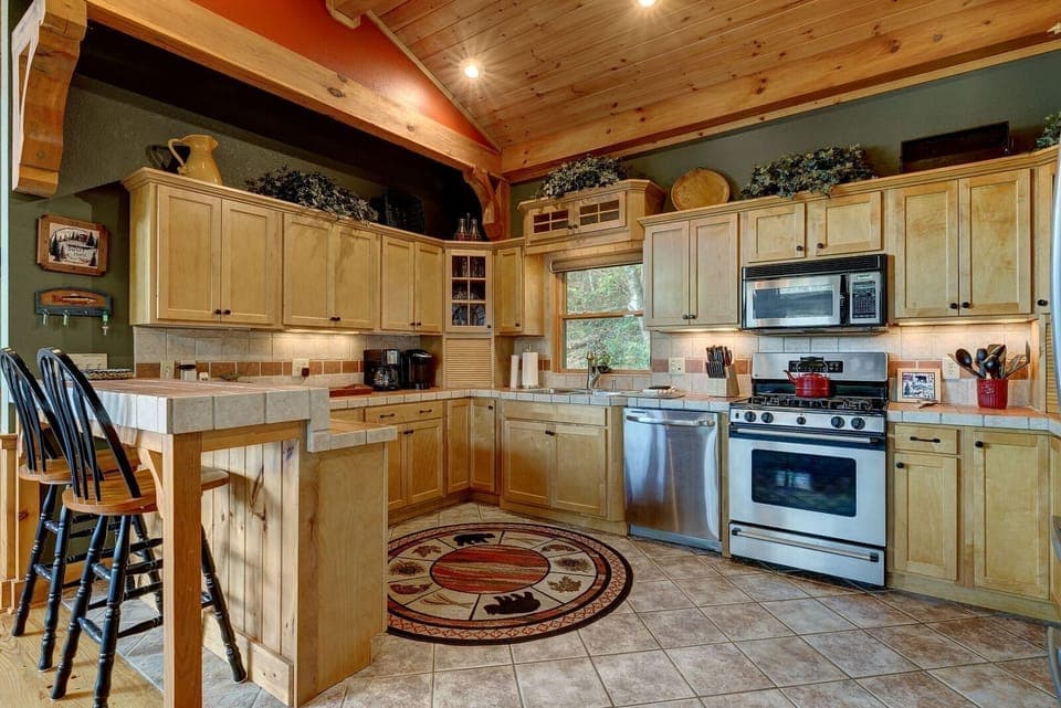 Kitchen Has a Gas Stove