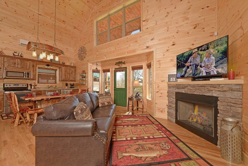 Fireplace available Oct-March only