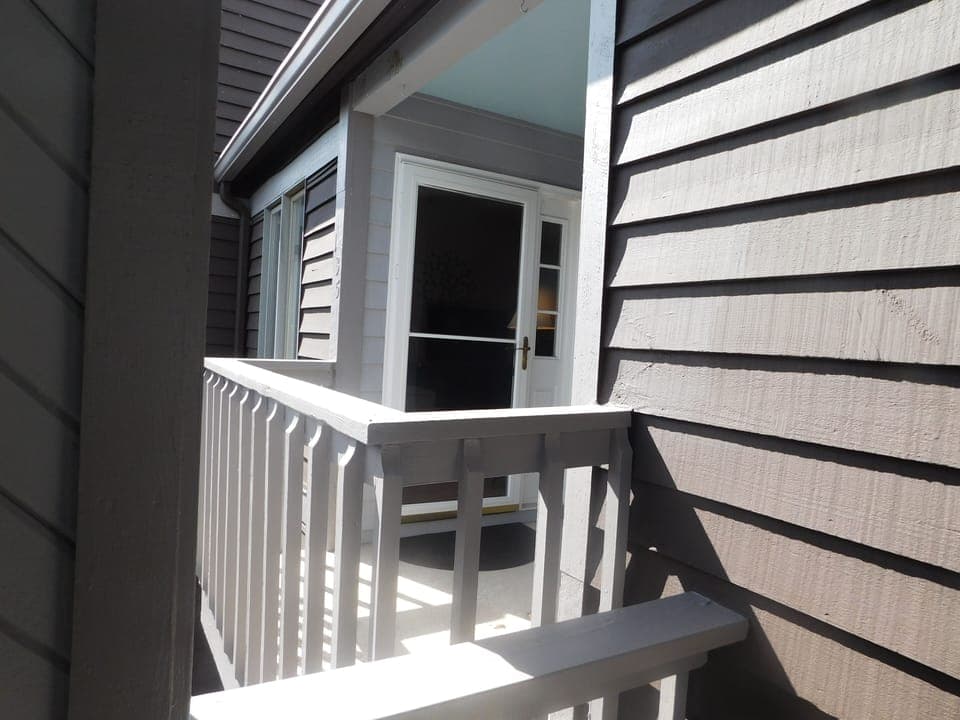 Balcony area.