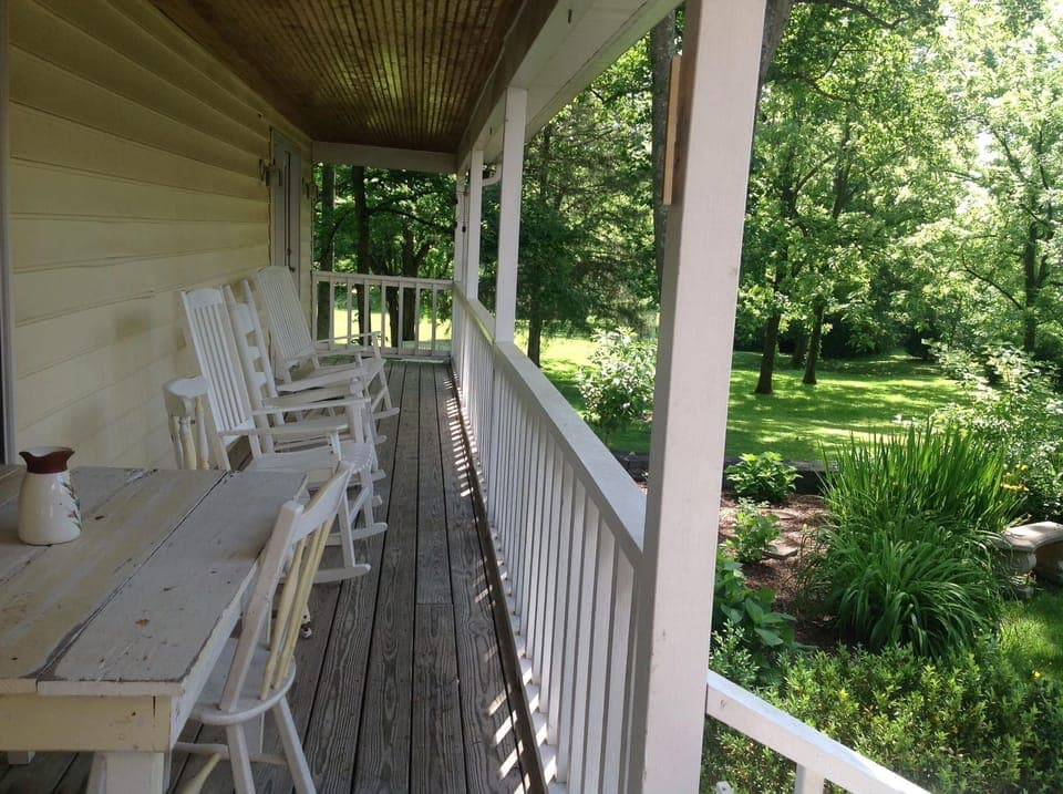 Side porch