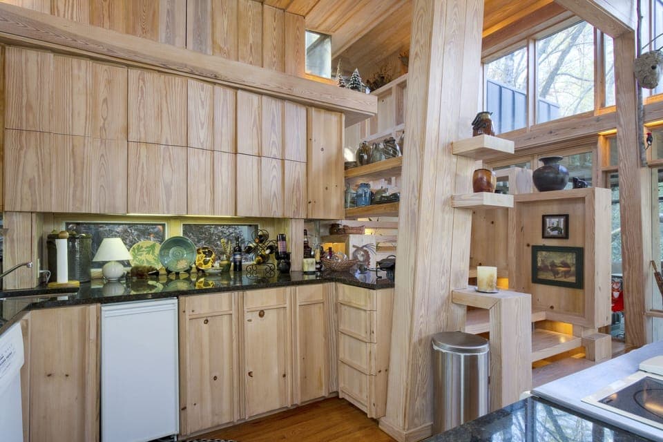 Kitchen.
