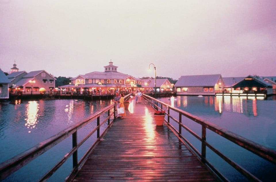 barefoot landing