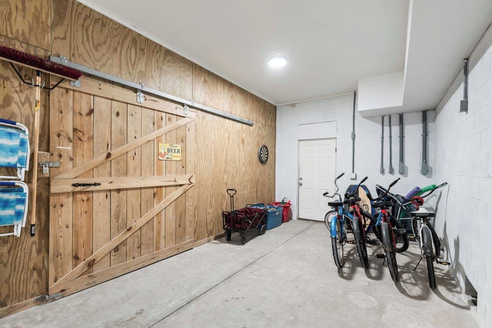 Beach Cruisers/Bikes for Guests Use