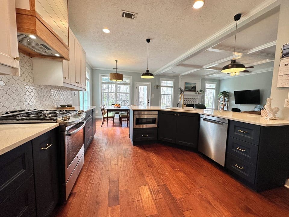 Brand new kitchen!