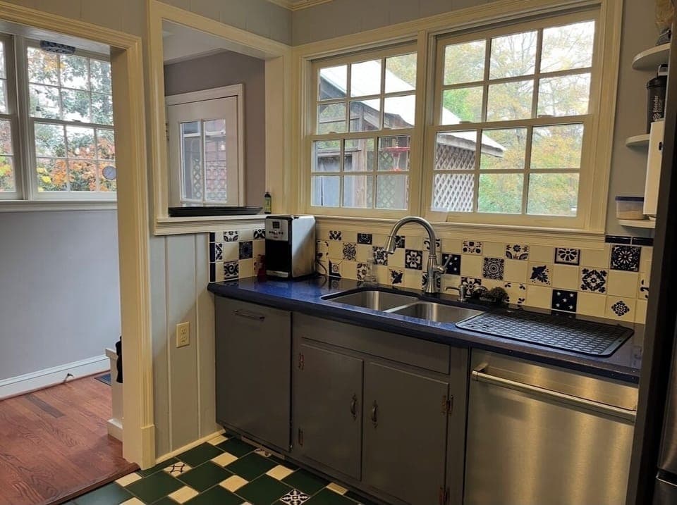 Kitchen sink