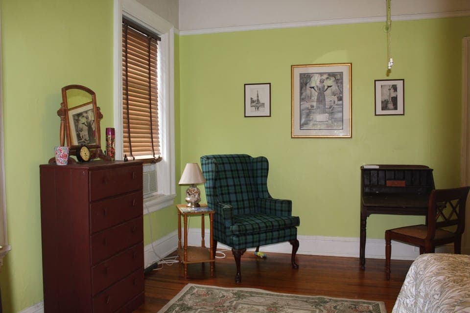 Savannah Room