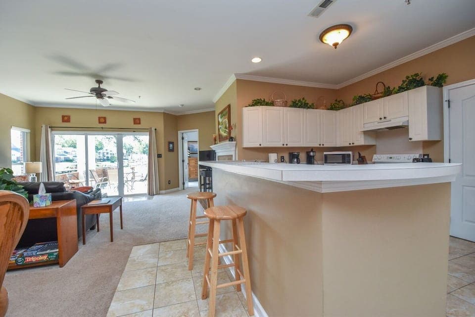 Breakfast bar offers extra seating
