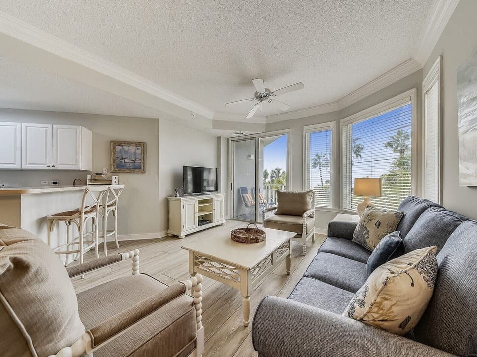 2206 SeaCrest in Forest Beach